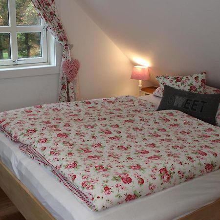 Gemuetliches Gaestezimmer In Ostseenaehe Apartment Stubbendorf ภายนอก รูปภาพ