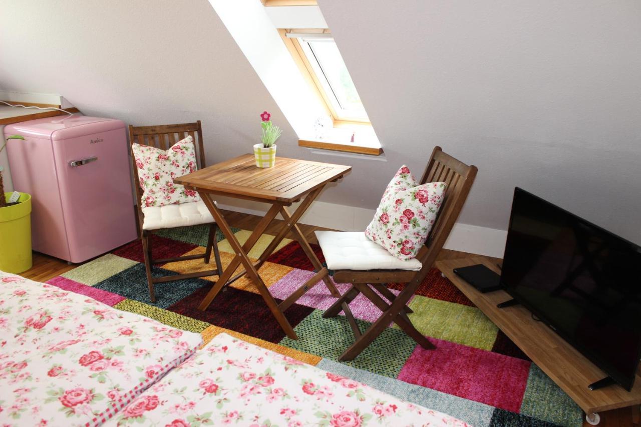 Gemuetliches Gaestezimmer In Ostseenaehe Apartment Stubbendorf ภายนอก รูปภาพ